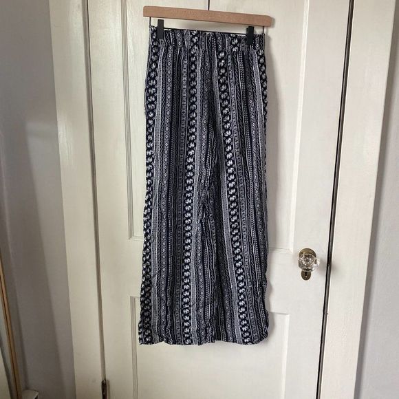 Joe B Pant - Size SMALL - Elephant - black and white - Picture 2 of 6